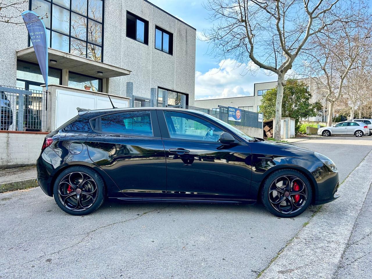 Alfa Romeo Giulietta 1.6 JTDm - CARBON EDITION !!