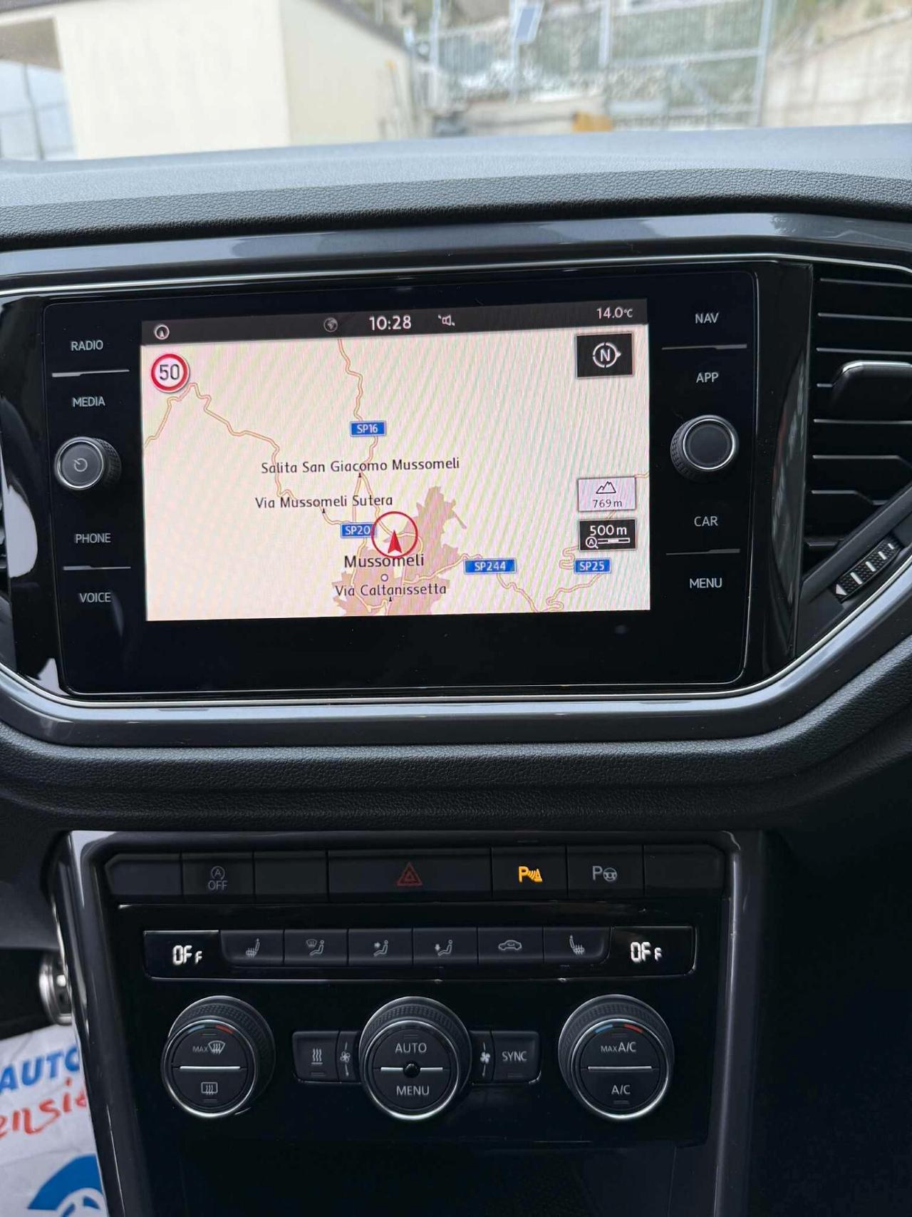 Volkswagen T-Roc 1.6 Style VIRTUAL COCKPIT