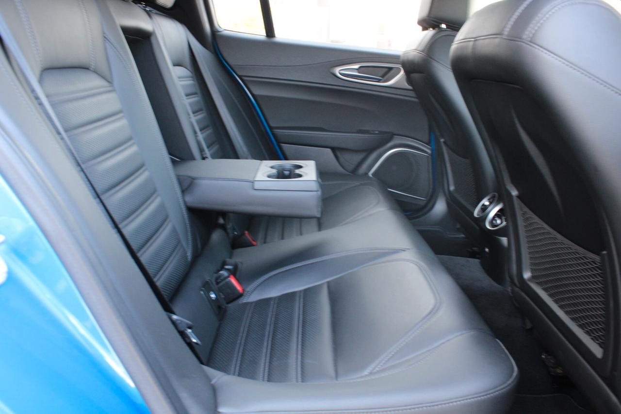 Alfa Romeo Giulia 2.2 t Veloce Q4 210 cv BLU MONTECARLO