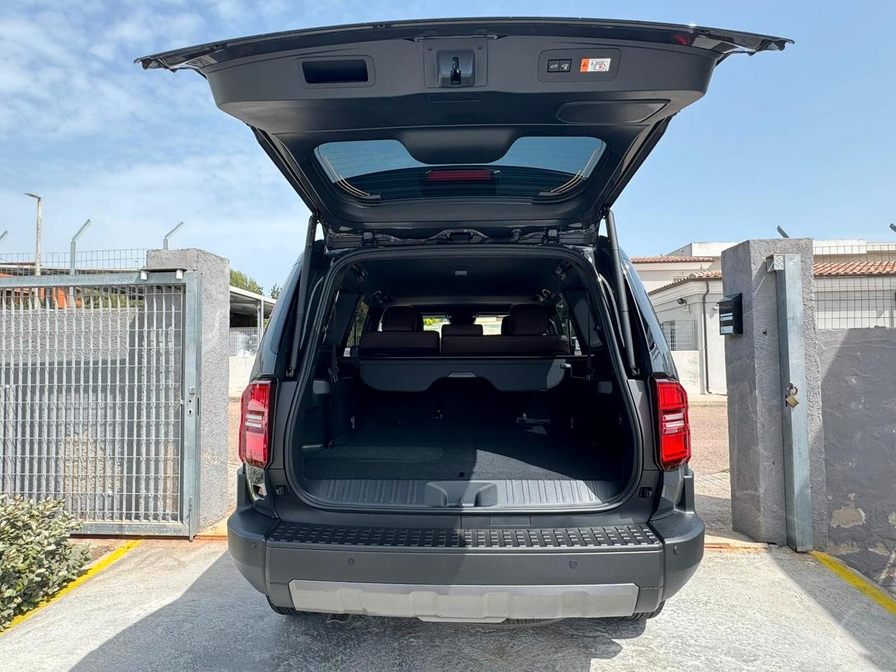 TOYOTA LAND CRUISER 7 POSTI - KM ZERO