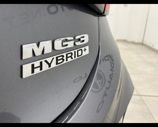 MG MG3 HYBRID + LUX