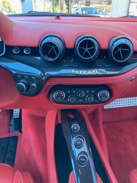 Ferrari F12 F12berlinetta