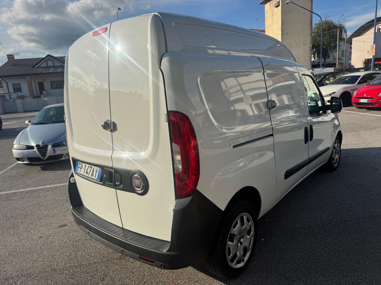 Fiat Doblò 1.6 MJT 105CV PL-TA Maxi XL 3 posti NETTO