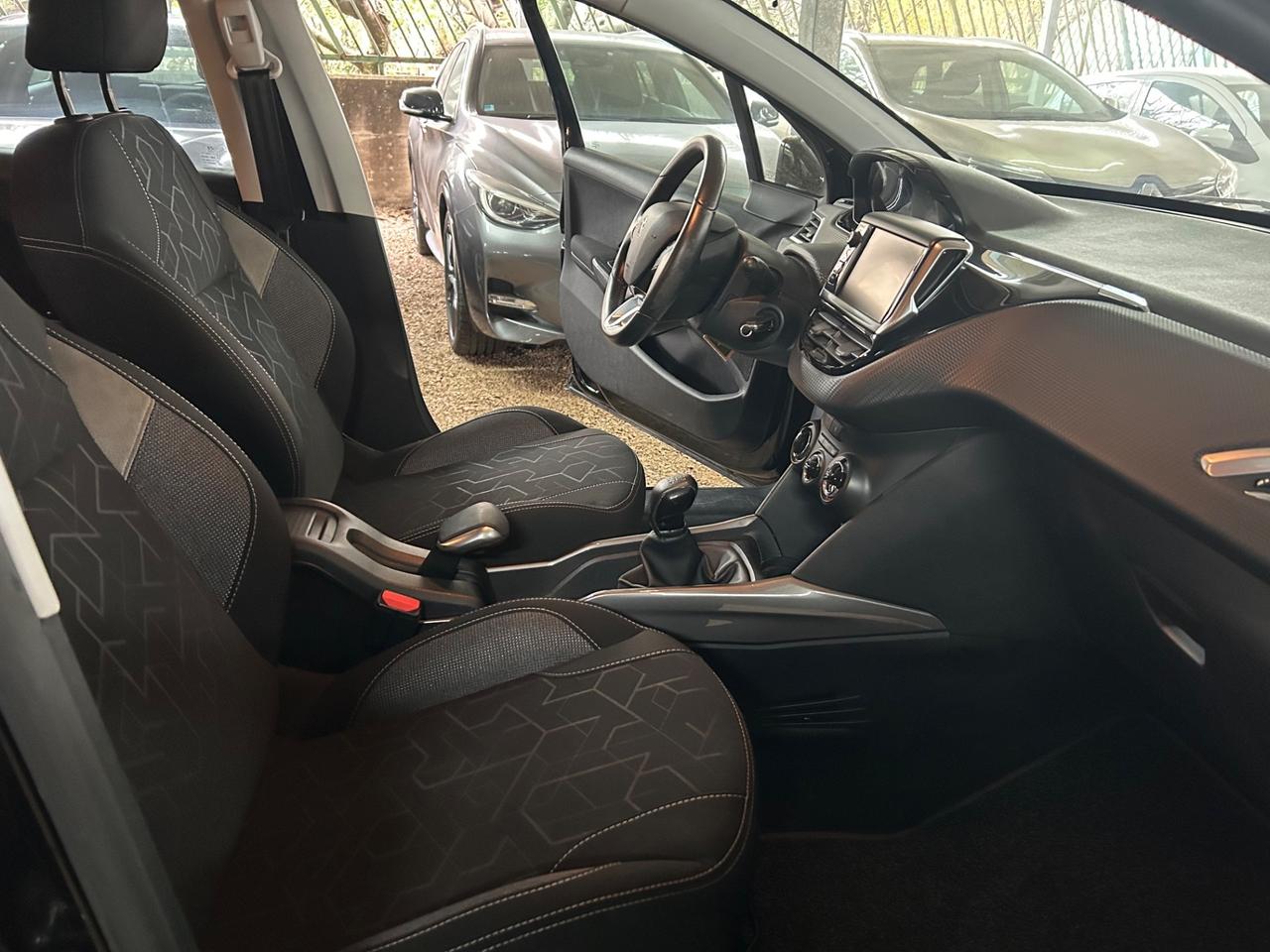 Peugeot 2008 PureTech 82 Allure