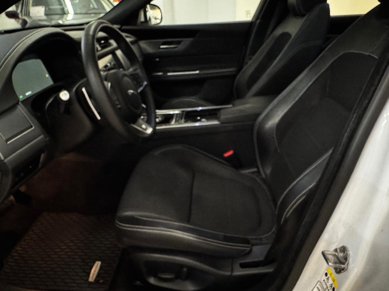 Jaguar XF Sportbrake 2.0 D 180 CV AWD aut. R-Sport-Garantita