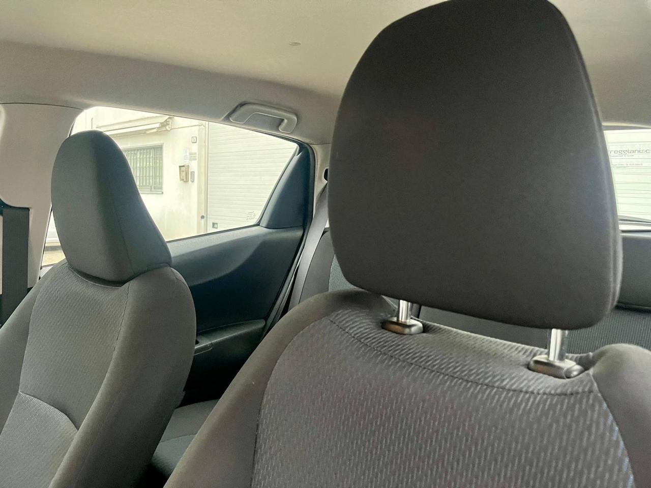 Toyota Yaris 1.5 Hybrid 104.000km 2013 perfetta