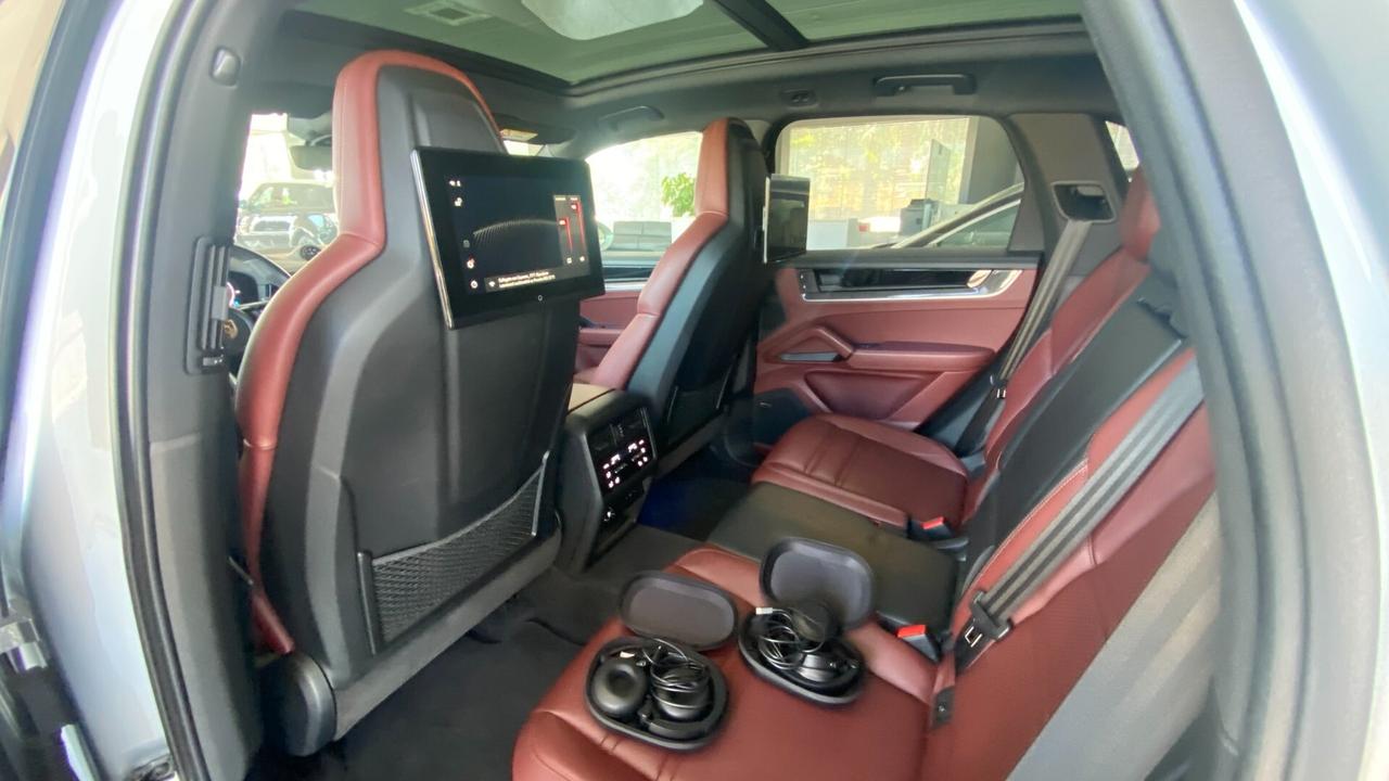 Porsche Cayenne 3.0 V6