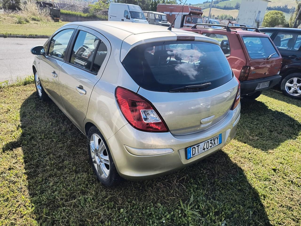 Opel Corsa 1.2 GPL