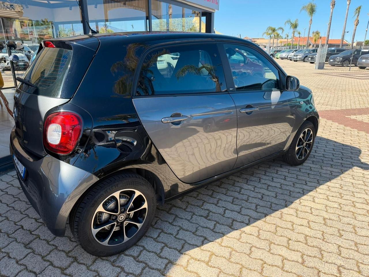 Smart ForFour 60 1.0 Black Passion