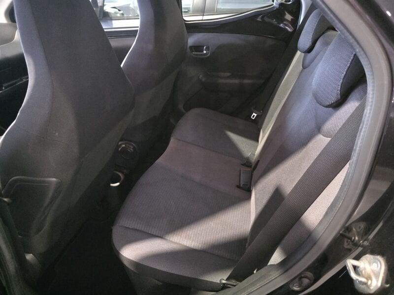 Toyota Aygo Aygo Connect 1.0 VVT-i 72 CV 5 porte x-play