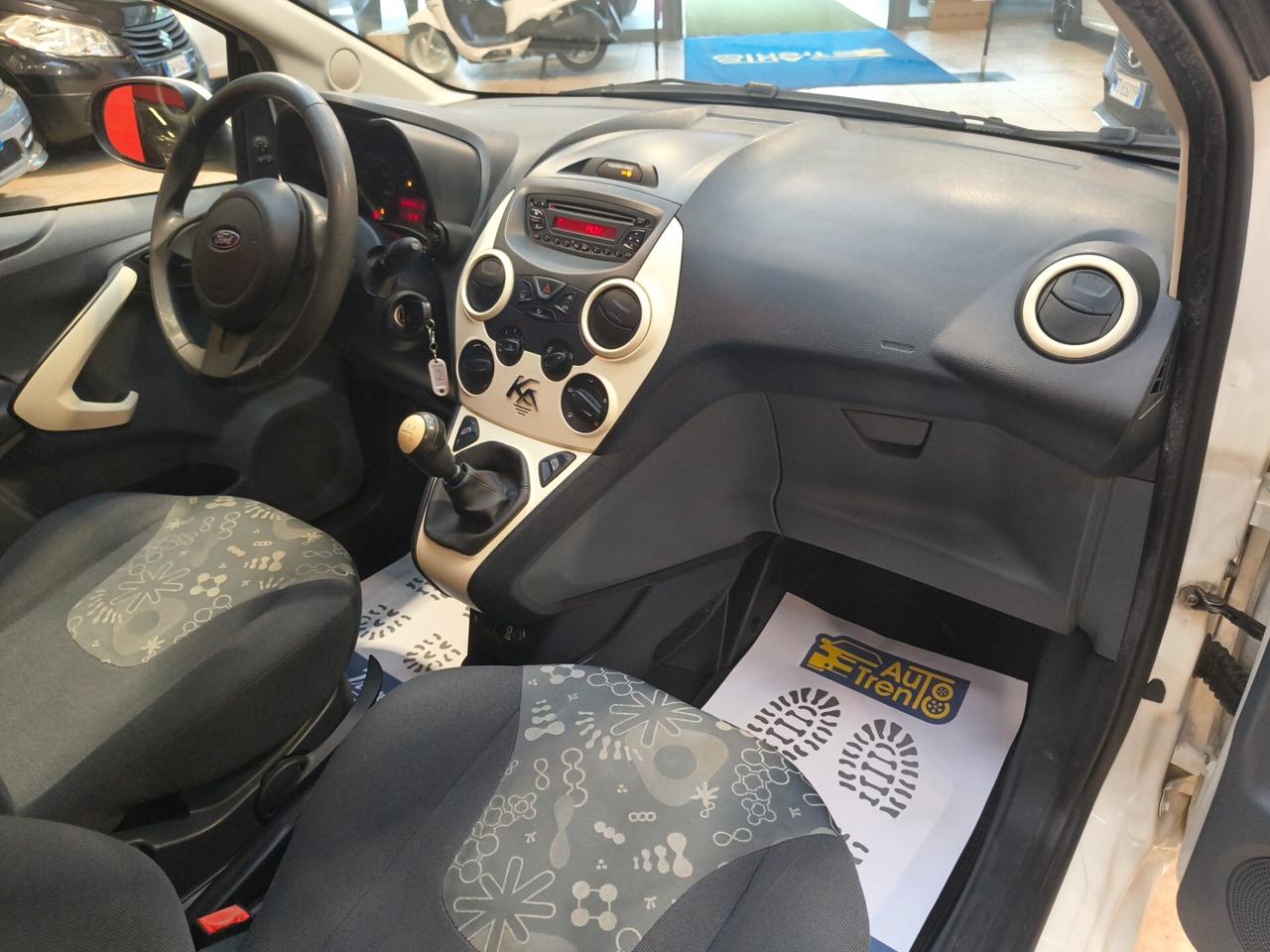 Ford Ka 1.2 8V 69 CV Black&White Edition