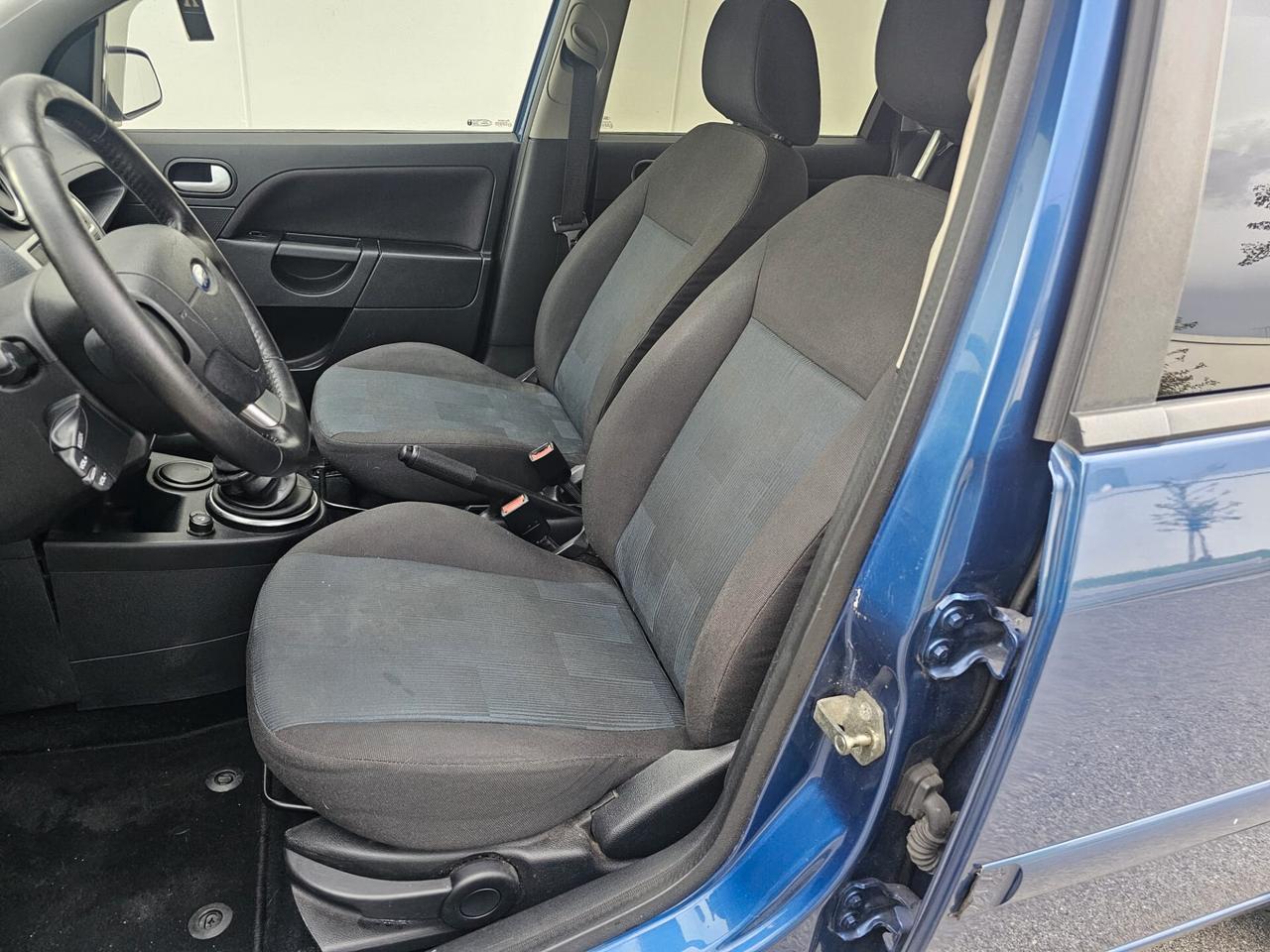 Ford Fiesta benzina