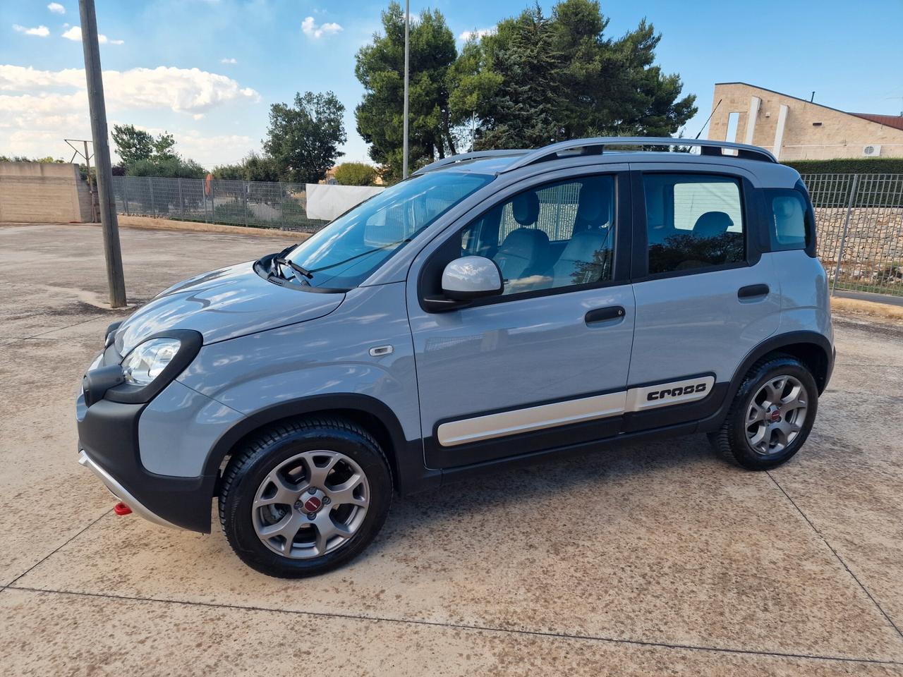 FIAT PANDA CROSS