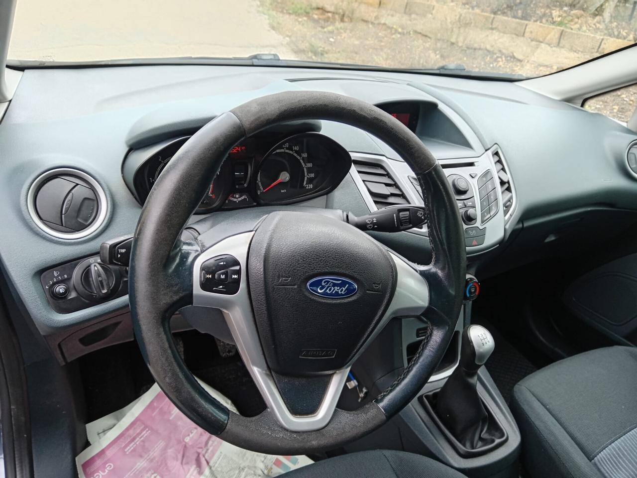 Ford Fiesta 1.4 TDCi 5p. Titanium