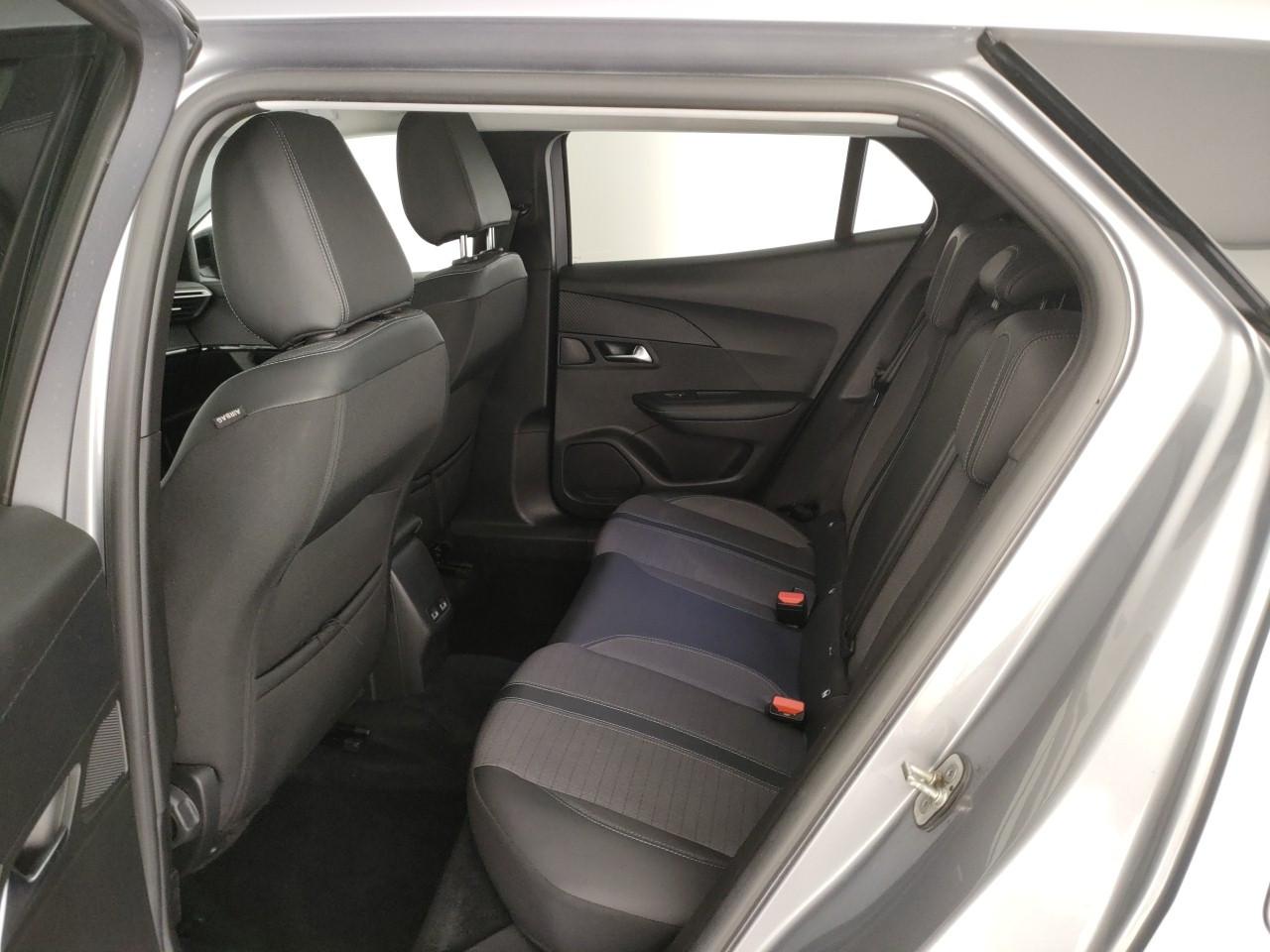PEUGEOT e-2008 Allure Pack 100kW