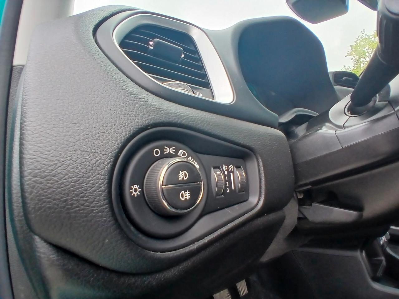 Jeep Renegade 1.6 Mjt 120CV Quiksilver Edition