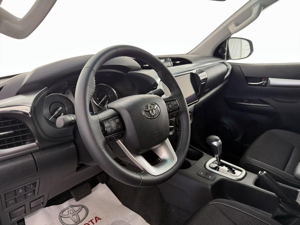 Toyota Hilux Double Cab 2.4 D-4D Lounge A/T