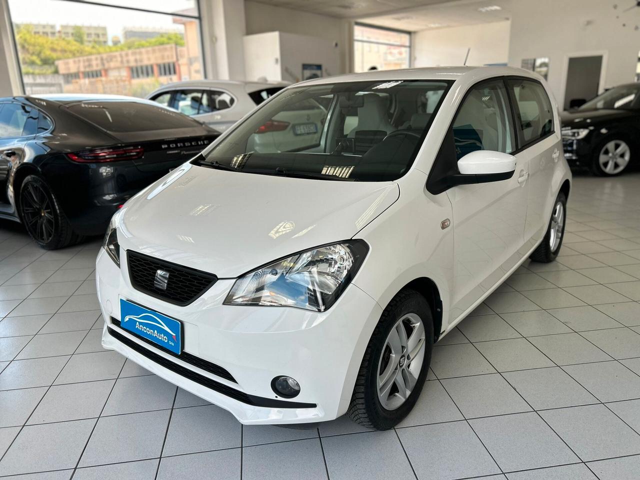 Seat Mii 1.0 68 CV 5 porte Chic Ecofuel