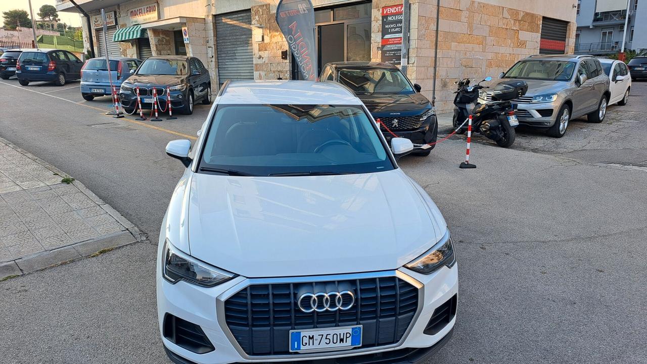 Audi Q3 2.0 Sport S line edition * Full * Garantita 12 Mesi