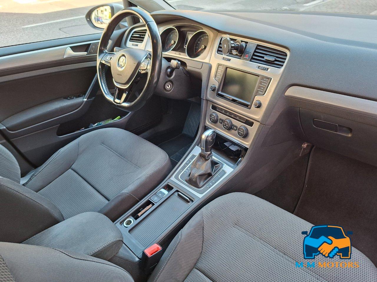 Volkswagen Golf 5 Porte Golf 5p 1.6 tdi 110cv dsg neo patentati