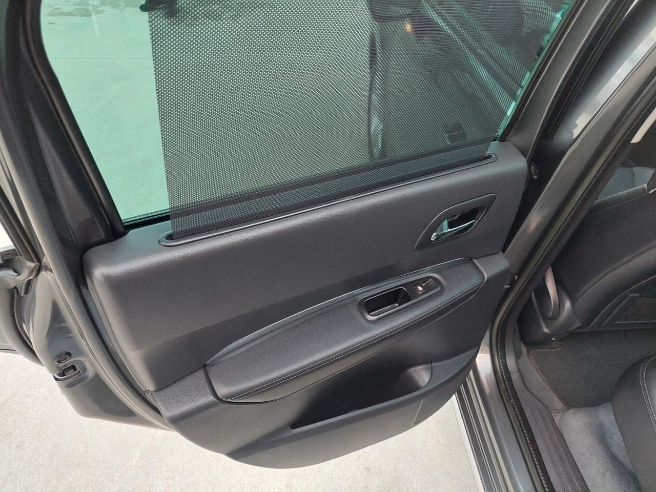 Peugeot 3008 1.6 HDi 115CV SOLI 90.000KM