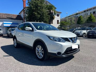 NISSAN Qashqai 1.5 dCi Tekna AUTO PER NEOPATENTATI