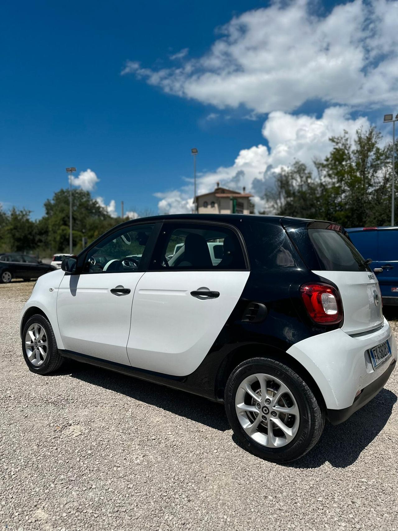 Smart ForFour 70 1.0 Youngster