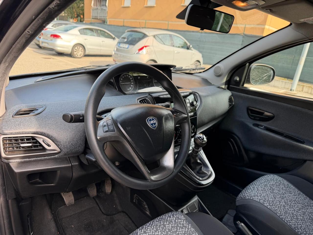 Lancia Ypsilon 1.2 Gpl - NEOPATENTATI - 12 MESI DI GARANZIA -