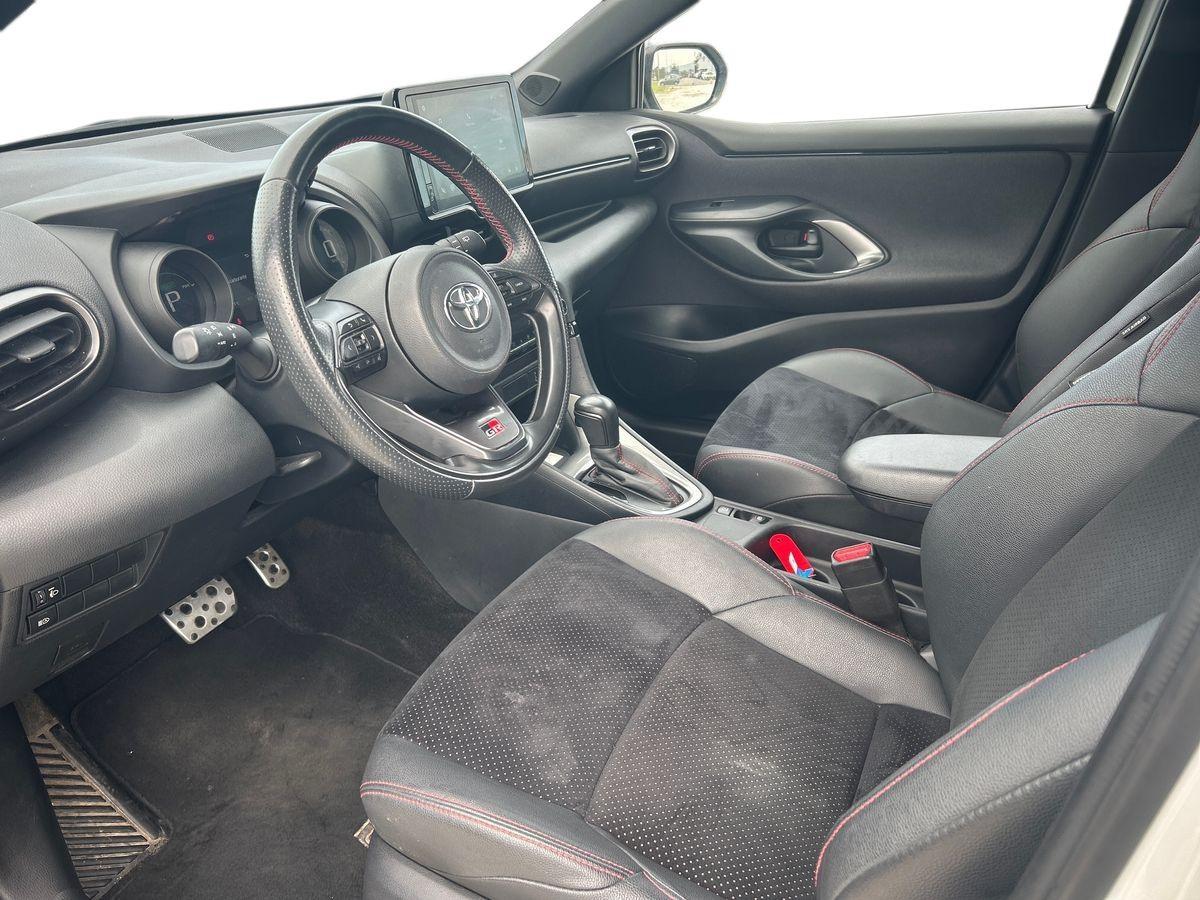 TOYOTA Yaris IV 2020 - Yaris 1.5h GR Sport