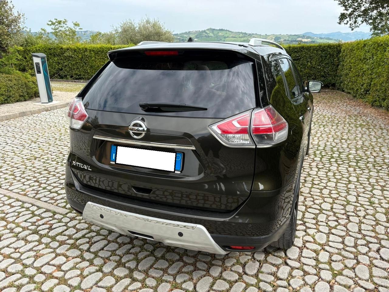 NISSAN X-Trail 1.6dCi 4WD Tekna 7 posti -12-2015