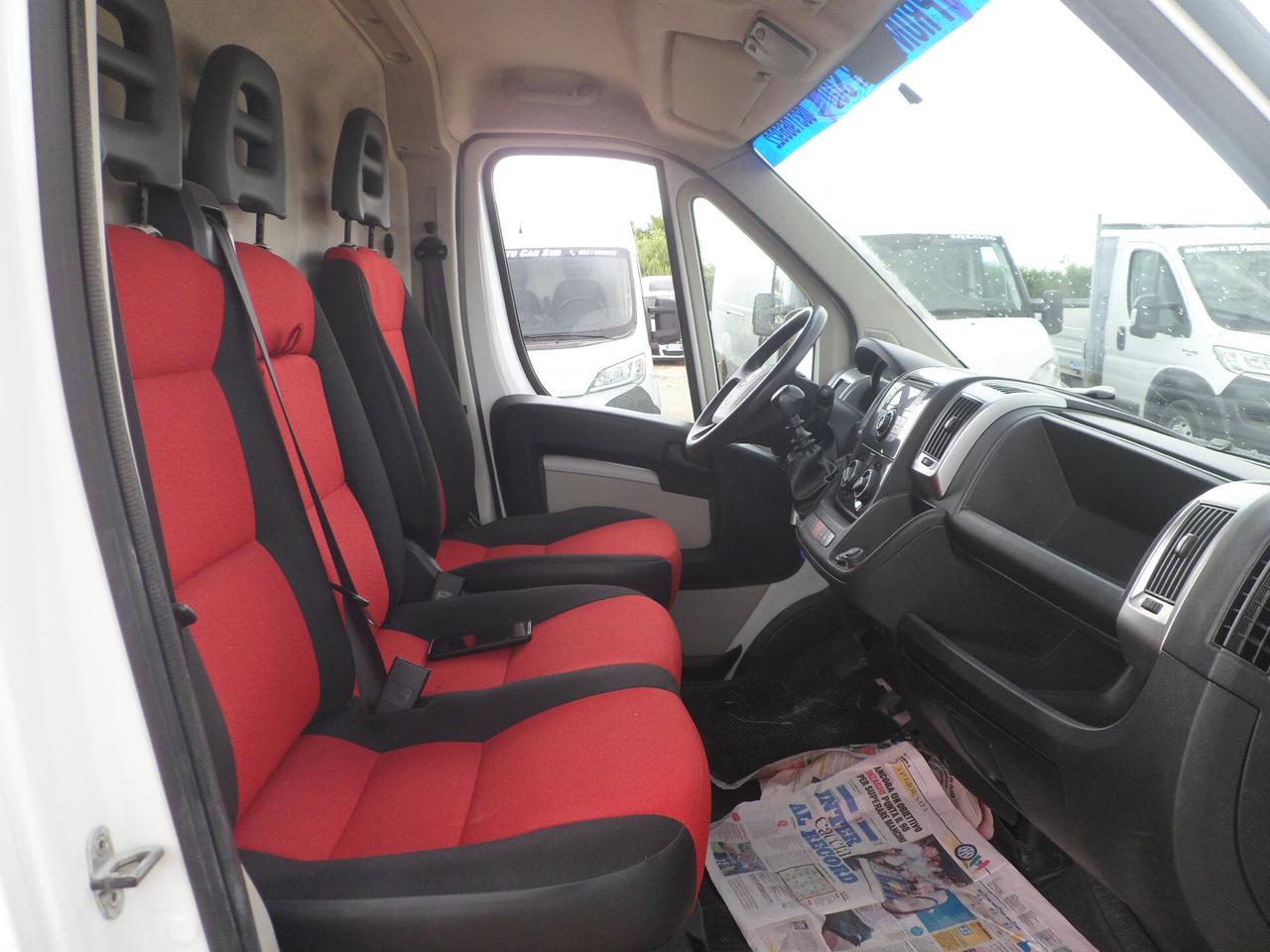 Fiat Ducato furgone medio alto