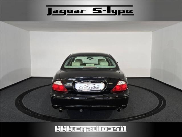 Jaguar S-Type 3.0 V6 Executive maual