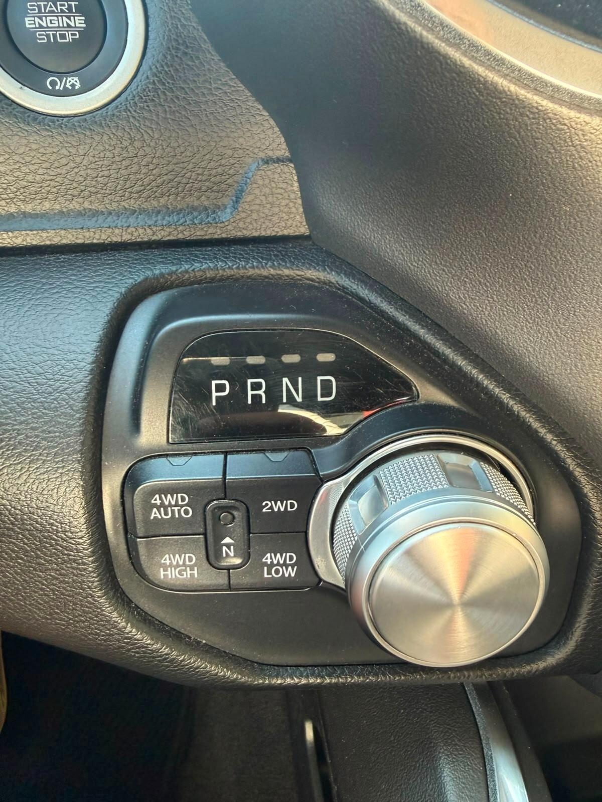 Dodge RAM 1500 5.7 V8 LARAMIE 400cv at8 MY21 GPL