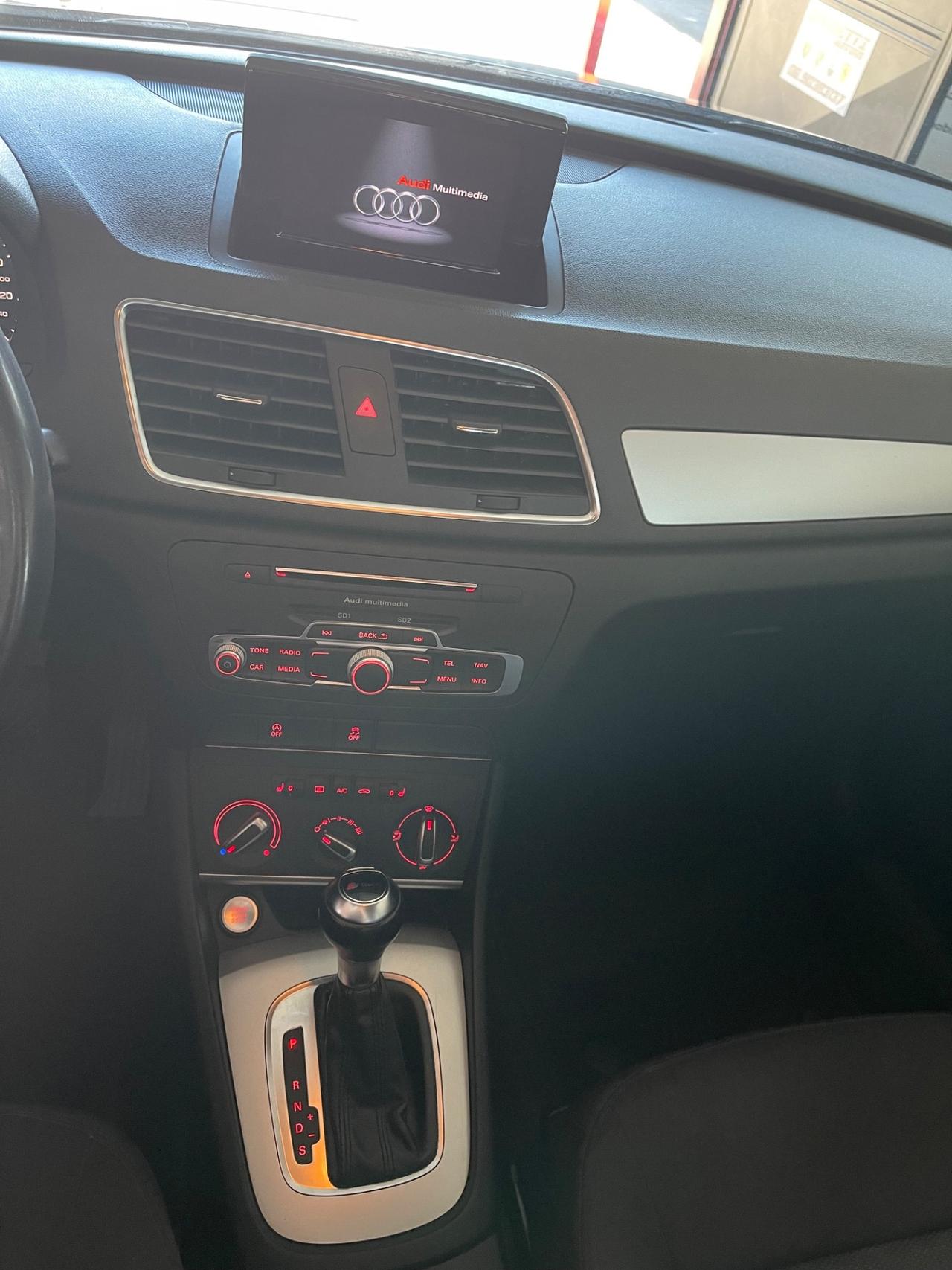 Audi Q3 2.0 TDI Automatica Neopatentati PERMUTE RATE