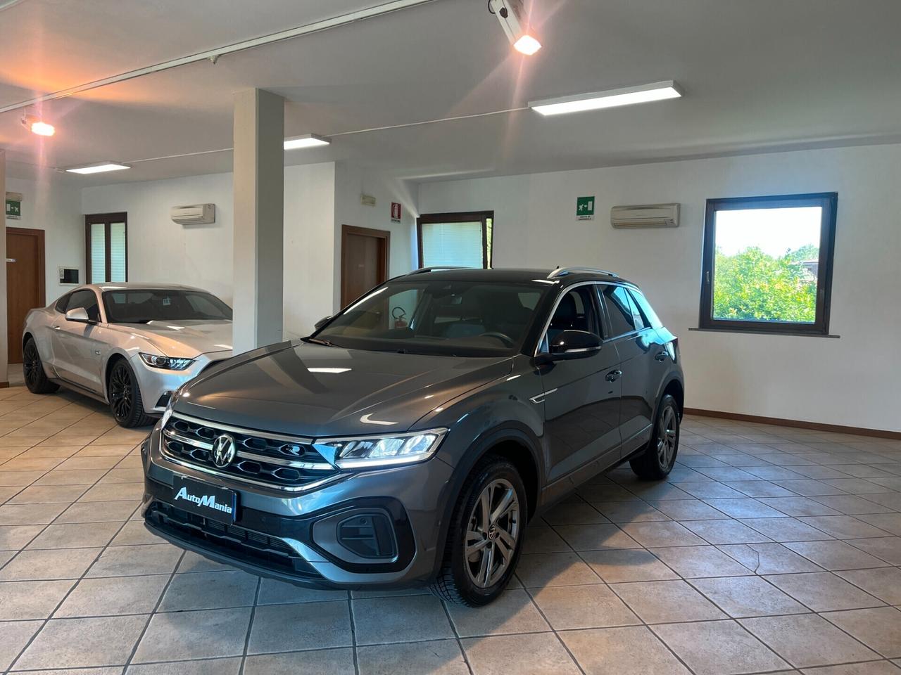 Volkswagen T-Roc 1.0 TSI R-Line +TECH PACK