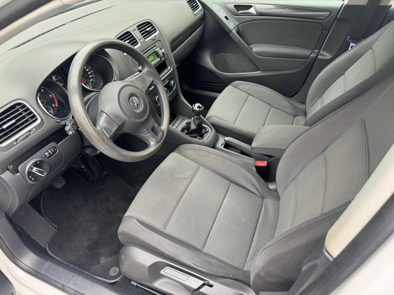 Volkswagen Golf 1.6 TDI Highline - IMPECCABILE