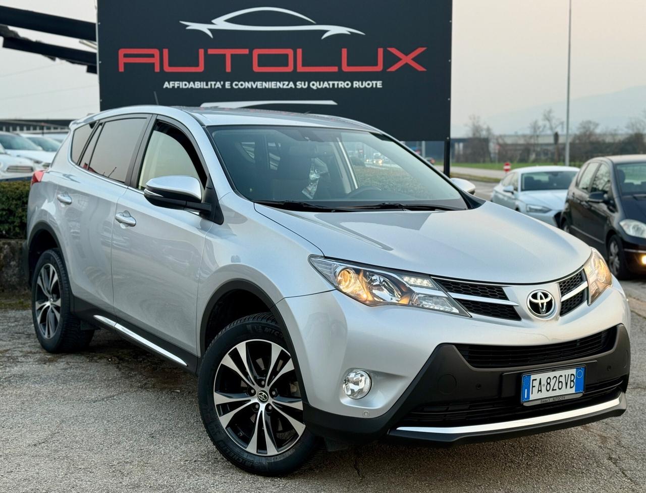 Toyota RAV 4 2.2 D-CAT A/T 4WD Lounge White Ed.