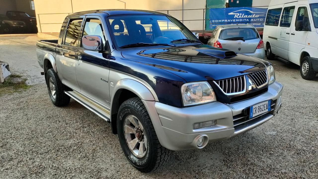 Mitsubishi L200 2.5 TD Aut Gancio 4WD Double Cab