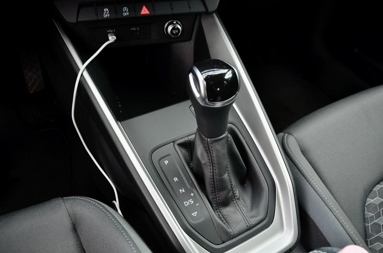AUDI A1 SPB 30 1.0 TFSI S LINE IDENTITY BLACK 110cv S-TRONIC, GARANZIA AUDI, EURO 6D, UFF ITALIANA, SERVICE AUDI, FULL LED, APPLE ANDROID, PERMUTE
