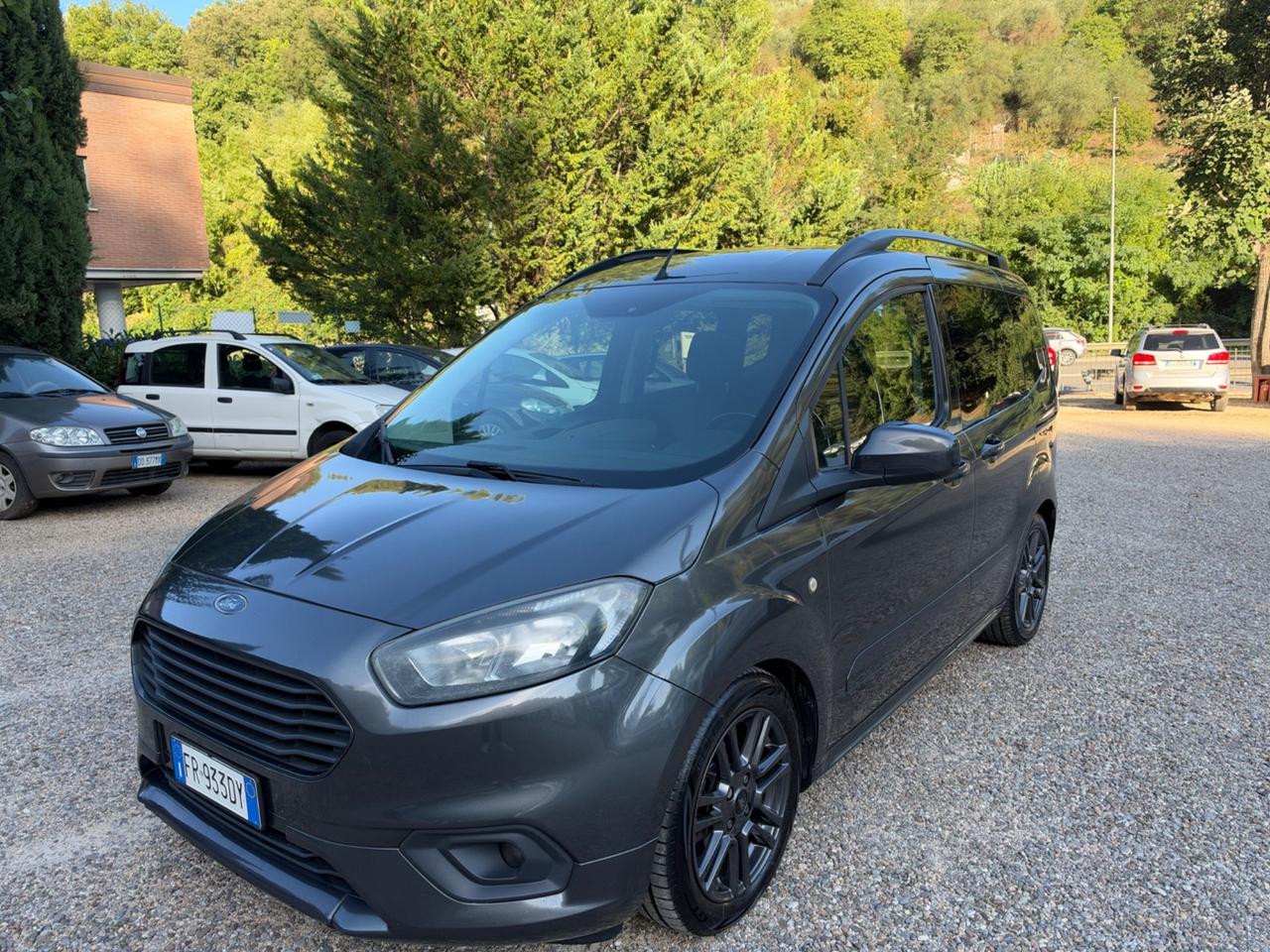 Ford Tourneo Courier 1.5 TDCI 100 CV Sport