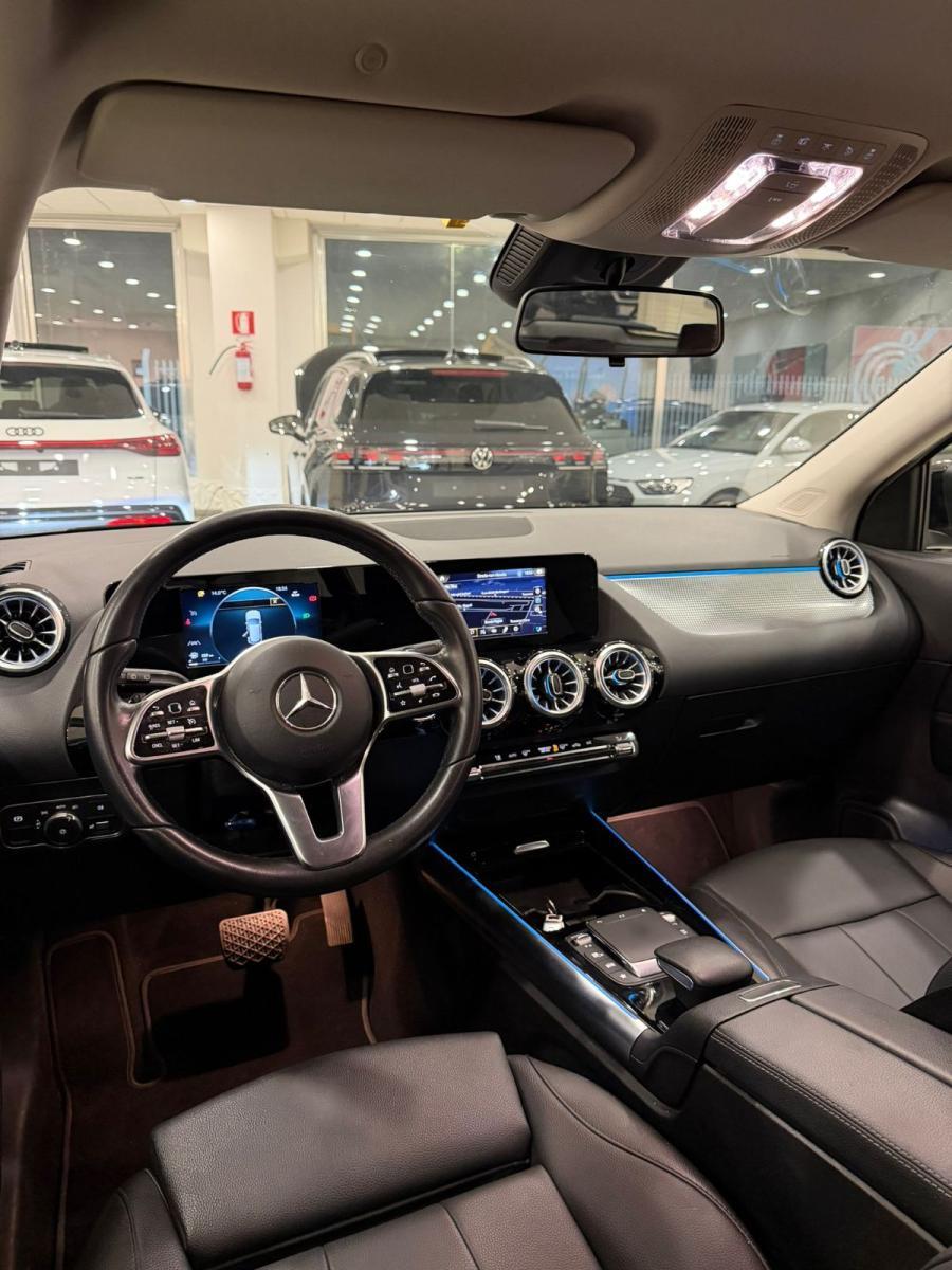 MERCEDES - Classe GLA - 200 d Automatic Sport Plus