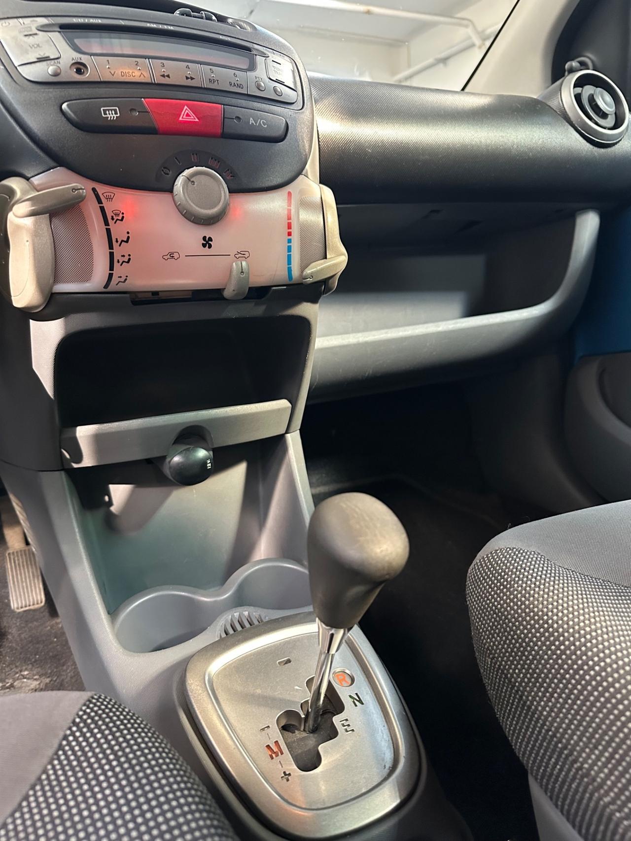 Peugeot 107 1.0 68CV 5p. Plaisir 2Tronic AUTOMATICO