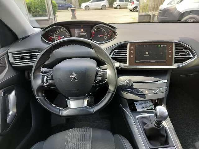 Peugeot 308 BlueHDi 130 S&S Allure