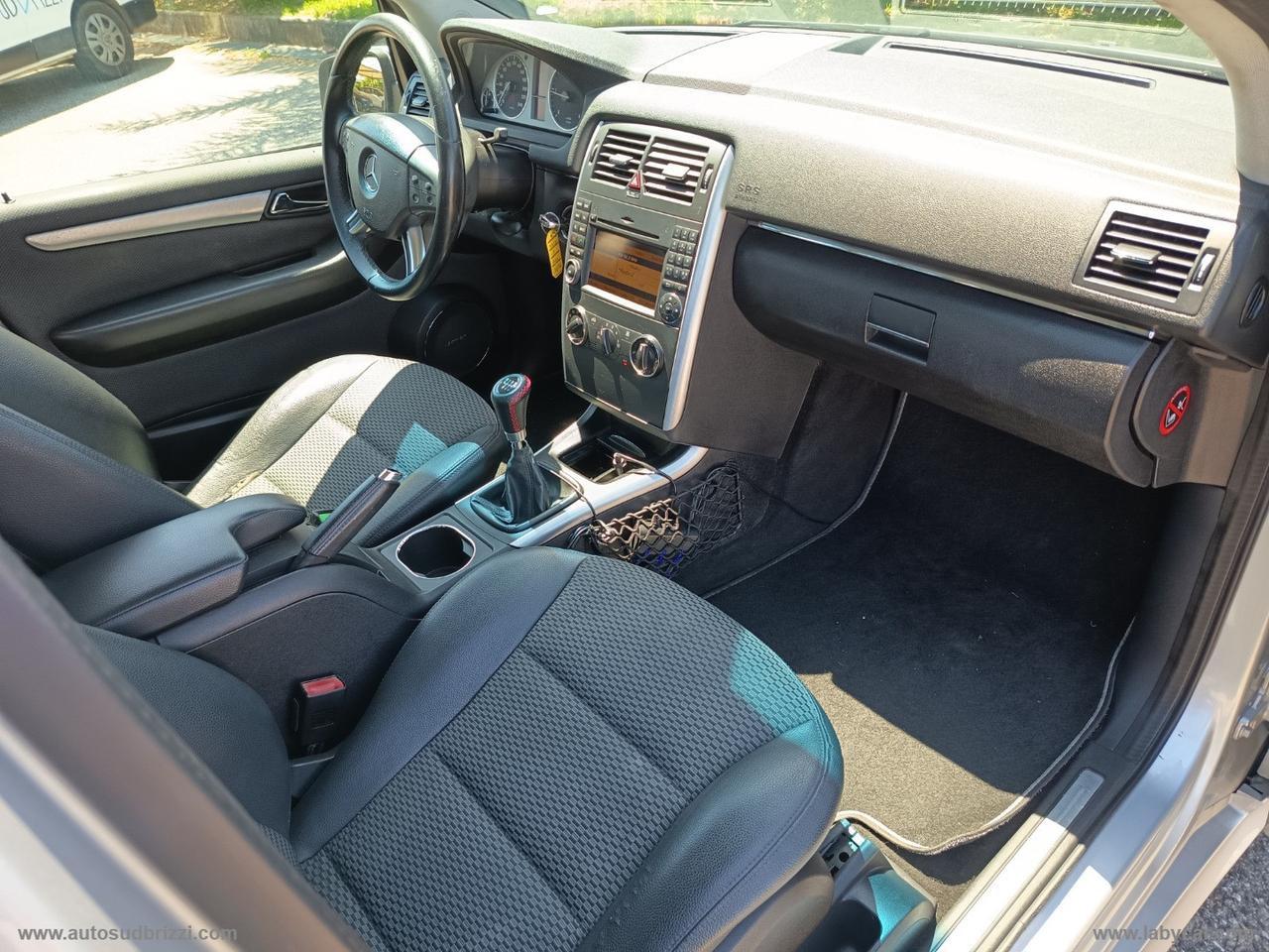 MERCEDES-BENZ B 200 CDI Premium