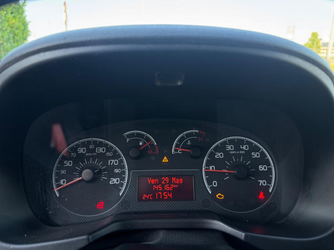 Fiat Qubo 1.3 MJT 75 CV Trekking