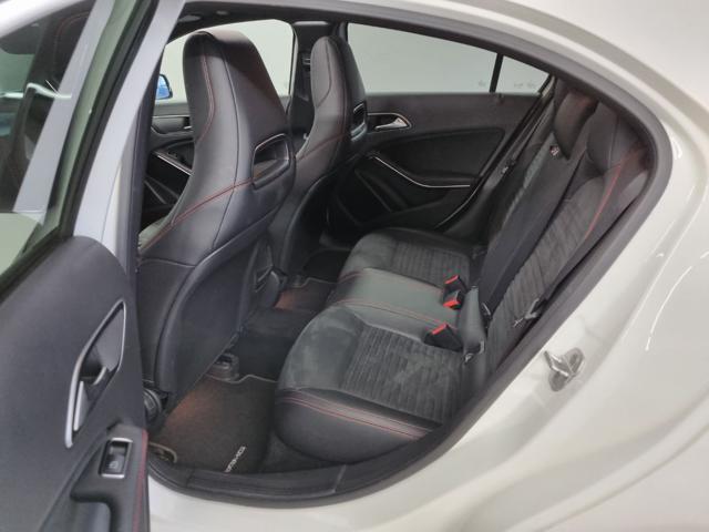 MERCEDES-BENZ A 180 Premium