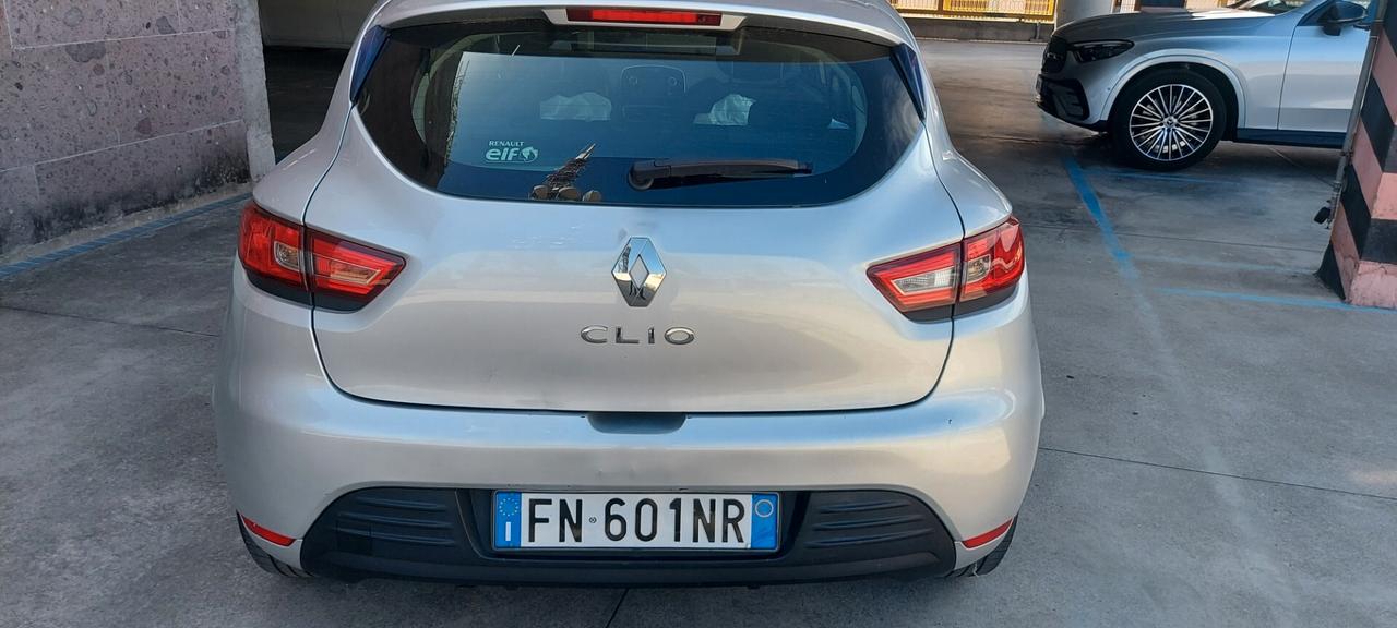 Renault Clio dCi 8V 75 CV Start&Stop 5 porte Energy Duel