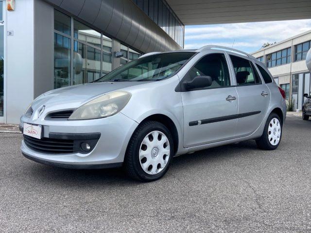 RENAULT Clio 1.2 16V TCE 100CV SporTour