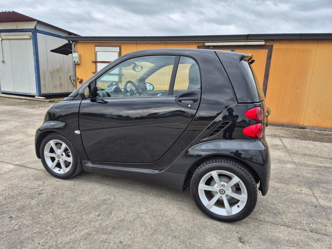 Smart ForTwo 1000 52 kW coup pure