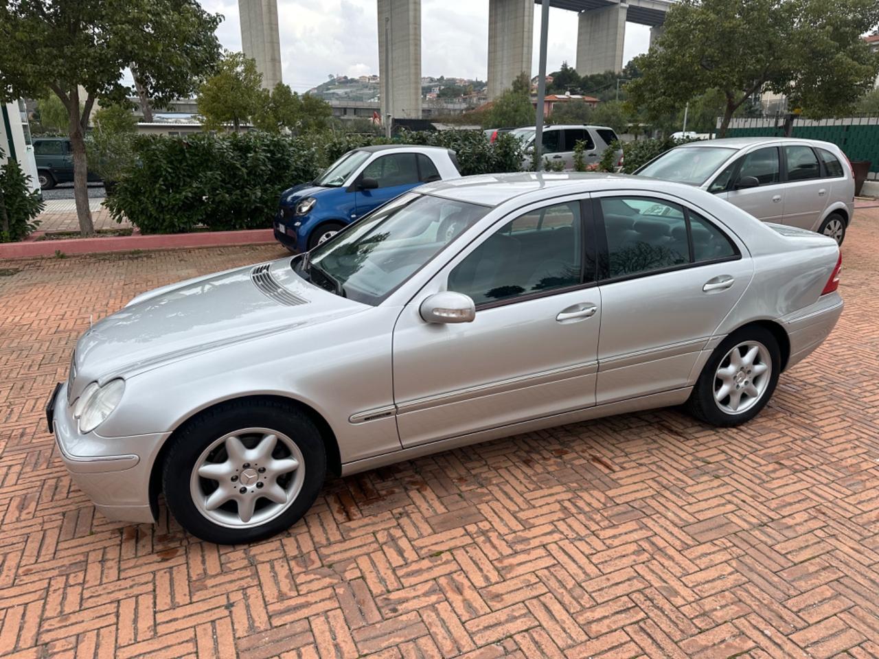 Mercedes-benz C 220 C 200 CDI cat Elegance